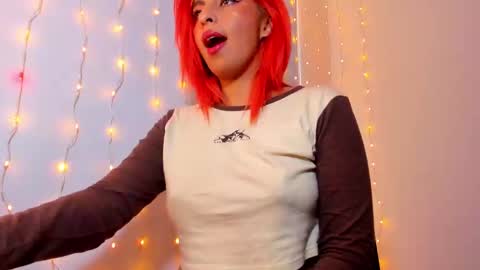 Snapshot of im_anna_ chatting on January 22, 10:37 pm im_anna_ online show from January 22, 10:37 pm