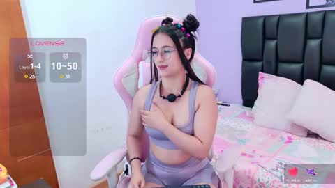 Eliza online show from March 3, 5:09 pm