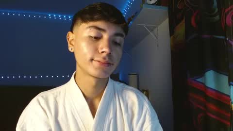 Snapshot of im_juanda chatting on December 6, 4:12 pm im_juanda online show from December 6, 4:12 pm
