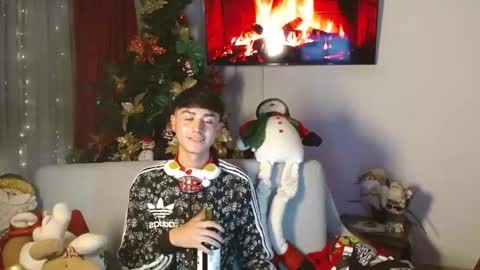 Snapshot of im_juanda chatting on December 24, 5:16 am im_juanda online show from December 24, 5:16 am