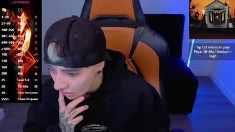 Laia online show from October 22, 10:22 pm