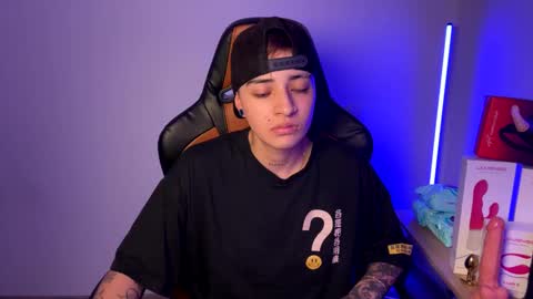 Laia online show from March 10, 5:11 am