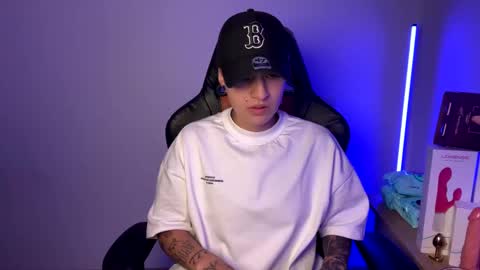 Laia online show from March 9, 3:32 am