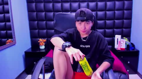 mathias online show from October 3, 6:05 pm