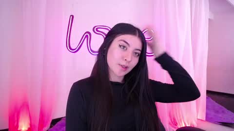 Jade Rosse online show from September 17, 8:45 pm