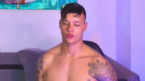 Snapshot of imconor chatting on November 1, 10:53 pm imconor online show from November 1, 10:53 pm