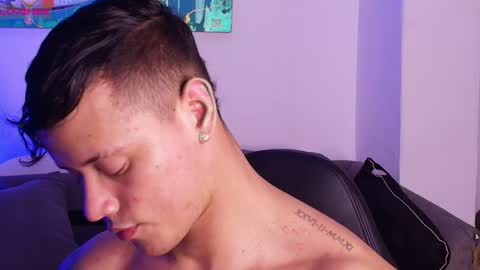 imconor online show from April 10, 9:52 pm