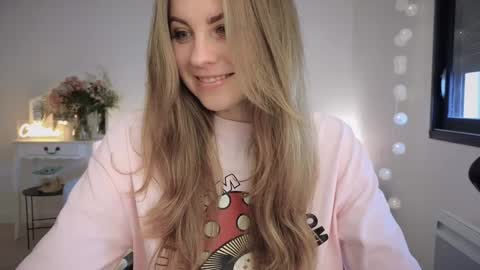 ImKeira online show from February 22, 11:02 am