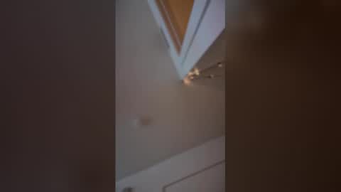 imlightskn online show from January 12, 9:55 pm