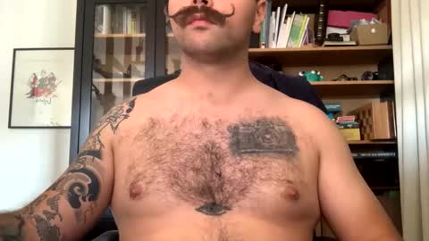 imnothuman22 online show from November 18, 2:20 pm