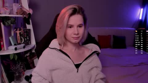 Mia online show from February 13, 9:34 am