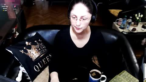 Empress online show from March 30, 7:52 am