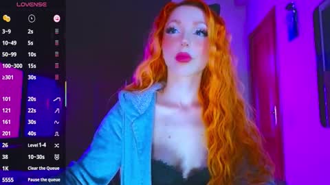 Lora online show from October 20, 3:17 pm