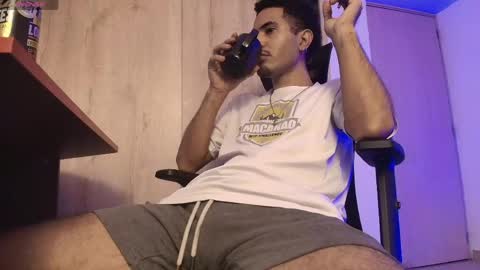 Daniel   thumb up me please its important Im new INDEPENDENT MODEL online show from April 21, 1:42 am