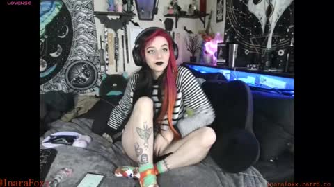 Inarafoxx online show from January 21, 9:25 pm