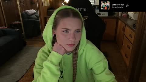 Carter online show from February 6, 4:42 am