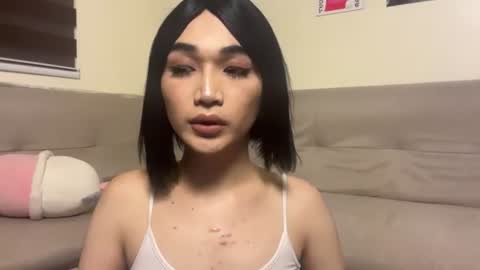 indestructabletrixie online show from July 1, 1:53 pm