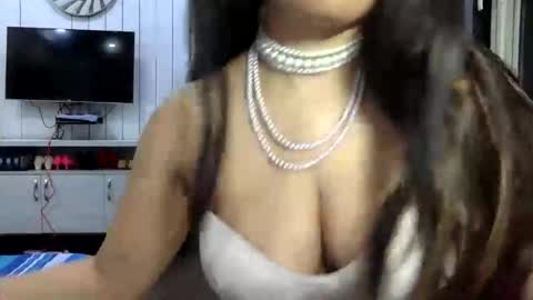 Radha online show from February 1, 7:11 pm