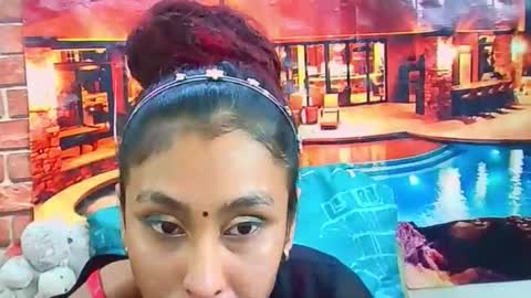 indiansexybutt4u2luv online show from June 6, 7:03 am