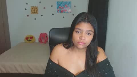 Aleja vallejo online show from November 15, 1:29 am