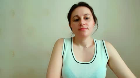Inessa online show from May 6, 1:50 pm