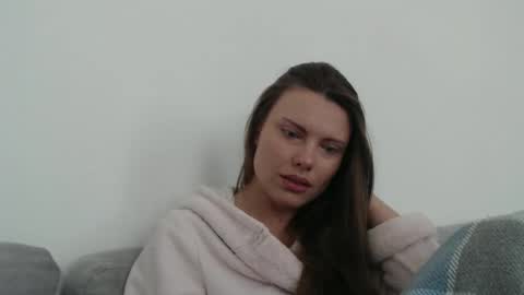 Sweet girl online show from April 6, 9:54 am