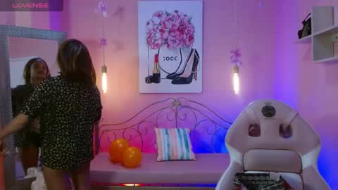 ingrid03_taffur online show from April 21, 6:59 pm