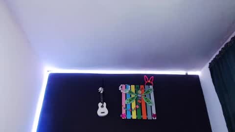 Ingrid Zese online show from January 17, 9:45 pm