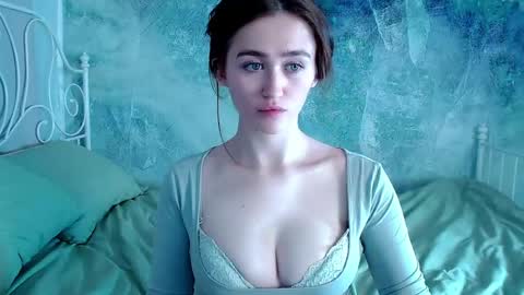 Lina online show from April 22, 11:50 am