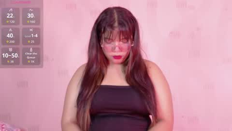 innocenthazel online show from December 4, 3:39 am