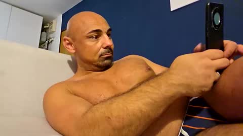 Snapshot of insaneman0502 chatting on September 27, 6:16 pm insaneman0502 online show from September 27, 6:16 pm