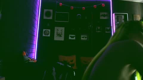   SANIA  online show from January 30, 5:28 pm