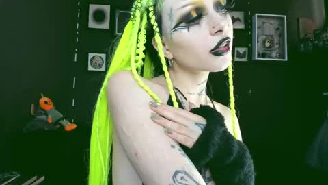   SANIA  online show from February 12, 7:45 pm