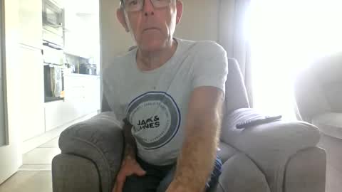 Snapshot of inthemood63 chatting on September 15, 3:46 pm inthemood63 online show from September 15, 3:46 pm