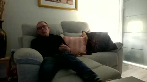 inthemood63 online show from April 14, 8:23 pm