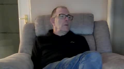 Snapshot of inthemood63 chatting on October 5, 7:32 pm inthemood63 online show from October 5, 7:32 pm