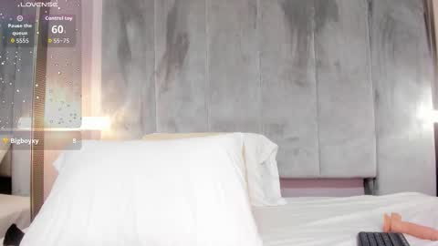 Snapshot of irene_blaizer chatting on October 23, 1:12 pm Irene online show from October 23, 1:12 pm