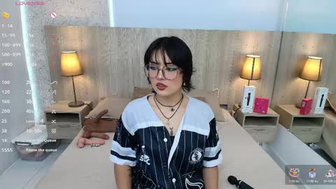 Iris online show from April 21, 7:32 pm