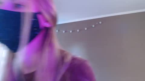 Lily online show from September 20, 2:31 pm