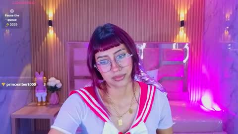 Iris  online show from November 7, 11:18 pm