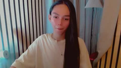 IRISH AND TRIXIE online show from April 8, 2:14 am