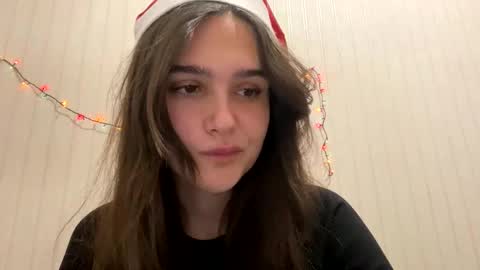 irisss31 online show from December 24, 9:22 pm