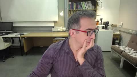 Snapshot of ironchrome chatting on October 27, 7:19 am IronChrome online show from October 27, 7:19 am