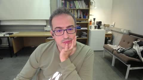 Snapshot of ironchrome chatting on October 31, 10:04 am IronChrome online show from October 31, 10:04 am