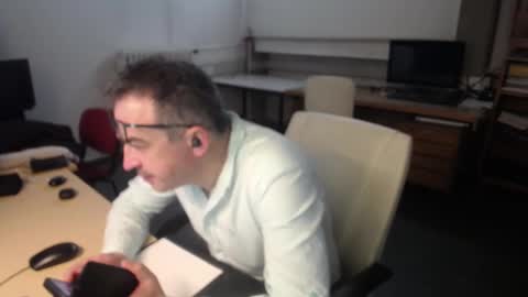 Snapshot of ironchrome chatting on March 10, 9:23 am IronChrome online show from March 10, 9:23 am