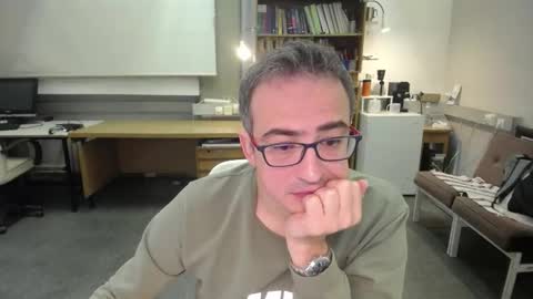 Snapshot of ironchrome chatting on October 28, 7:20 am IronChrome online show from October 28, 7:20 am