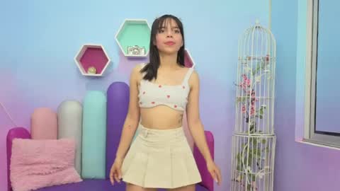 Isaa Skinny  online show from March 21, 4:40 am