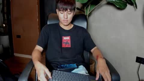 isaac_grimm online show from February 11, 2:59 am