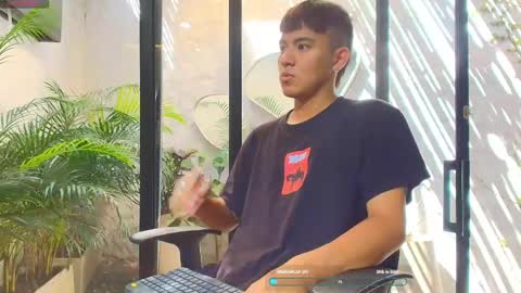 isaac_grimm online show from April 22, 7:10 pm