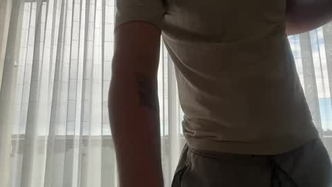 isaacgrangerrr online show from May 21, 5:14 am